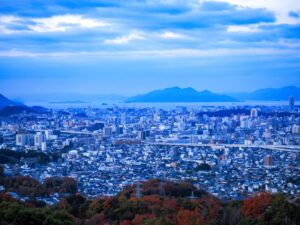 石ころび山より府中町を臨む